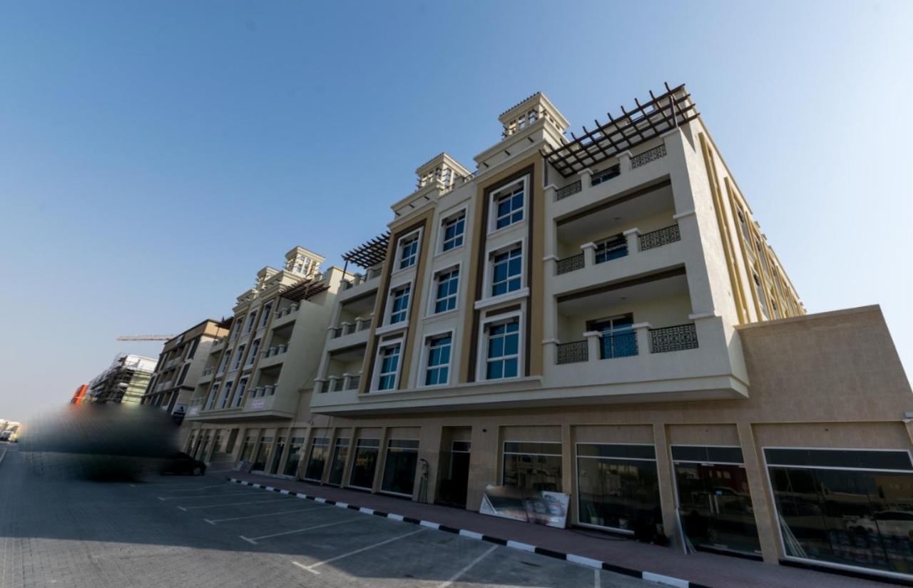 Cozy Rooms And Small Partitions For Men Guests In ดูไบ ภายนอก รูปภาพ